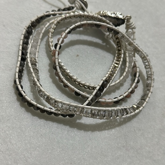 White sparkling stone wrap around leather bracelet - Picture 4 of 6